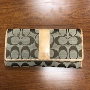Signature C Coach Wallet